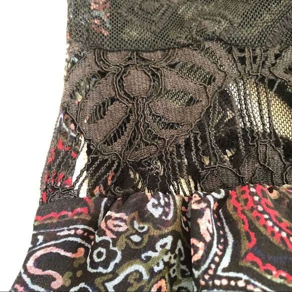 🛍️ 3/$20 BCBGeneration Pink / Maroon Paisley Lace Yoke High Neck Romper Sz Small - Picture 9 of 13